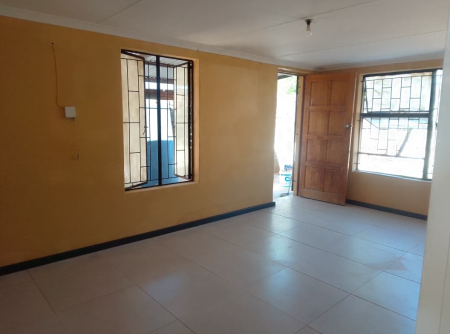 2 Bedroom Property for Sale in Roodepan Northern Cape